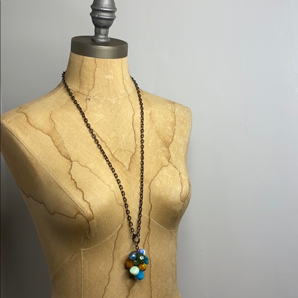 Necklace with decor of bobblos - Picture 1 of 4